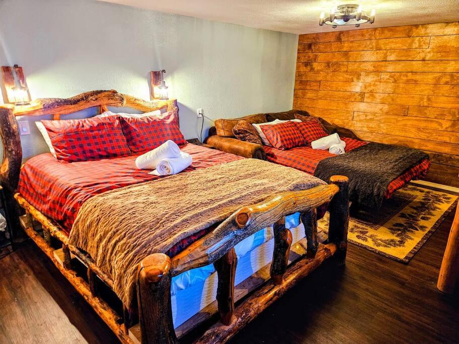Private Cabin- Breakfast - Double Tub - 75In Tv - Sup - Washer Dryer - Bbq West Point Esterno foto
